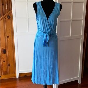 Newport News soft blue dress—wear 2 ways! Comfy!